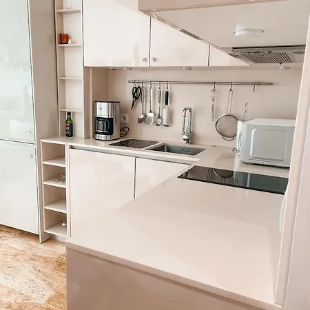 Cosy Flat With Sea View, Pool And Terrace In Altamira-complex In - Playa Del Duque דירה *